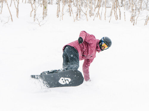 Snowboarding in YamaSport Equipment